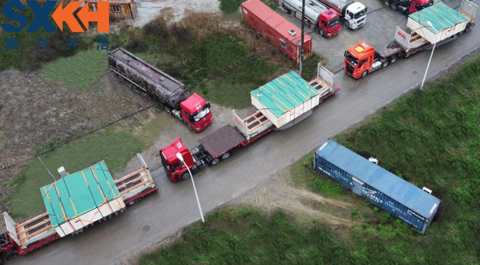 我們不僅是合模機(jī)翻模機(jī)等產(chǎn)品工廠供應(yīng)商，更是國(guó)際貿(mào)易一站式服務(wù)平臺(tái)